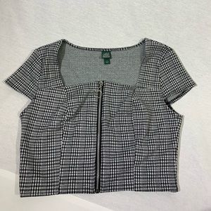 Cropped zipper shirt